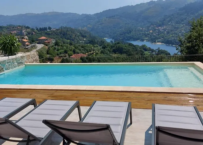 - Refugio Laranjeiras